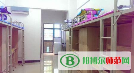 鶴崗師范高等?？茖W(xué)校宿舍