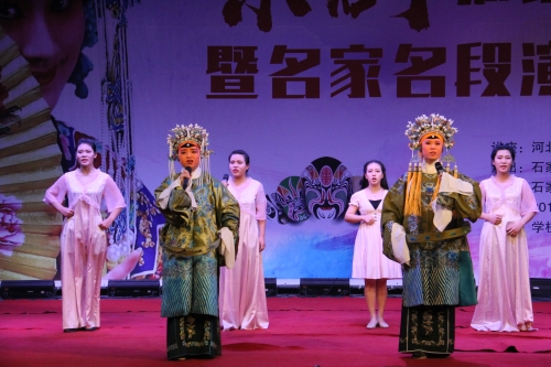 京劇社谷源琪、冀穎慧、孫新媛等演唱傳統(tǒng)京劇《穆桂英掛帥》選段