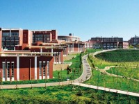 云南大學(xué)滇池師范學(xué)院楊林校區(qū)2023年學(xué)費、收費多少