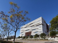 武漢理工師范大學南湖校區(qū)2023年學費、收費多少