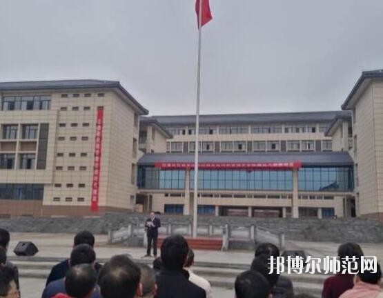 達(dá)州職業(yè)技術(shù)師范學(xué)院新校區(qū)招生辦聯(lián)系電話(huà)