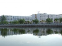 江漢藝術(shù)職業(yè)師范學(xué)院2023年學(xué)費、收費多少