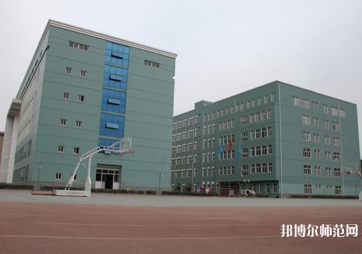 保定女子職業(yè)幼兒師范中專(zhuān)學(xué)校2019年報(bào)名條件、招生對(duì)象