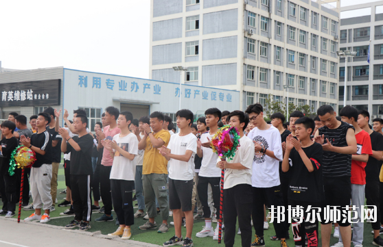 安康育英幼兒師范中等職業(yè)學(xué)校怎么樣、好不好<em></em><em></em>	