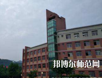 達州工貿(mào)幼兒師范職業(yè)技術學校2020年報名條件、招生要求、招生對象