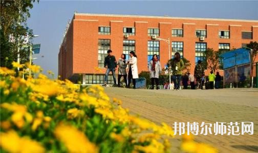 四川五月花專修師范學(xué)院2020年報名條件、招生要求、招生對象