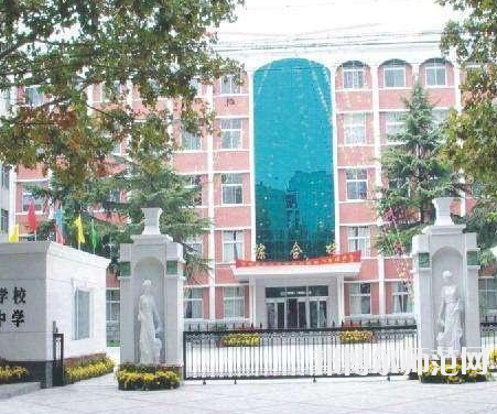 河南2020年幼師學(xué)校中專升大?？际裁? width=