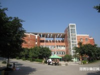 昆明2021年中專幼師學(xué)?？梢钥即髮? /><b>昆明2021年中專幼師學(xué)?？梢钥即髮?/b><span>2020-12-17 10:48</span><p>中專幼師學(xué)?？梢钥即髮?初中畢業(yè)后，很多同學(xué)由于許多方面的原因沒有選擇就讀高中，而是選擇了就讀職業(yè)院校，而在職業(yè)院校中</p></a></li>
            <li><a href=