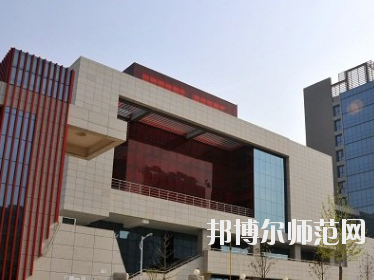 鄭州2020年幼師學(xué)校中專升大?？际裁? width=