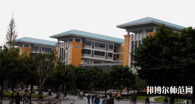 重慶微電子工業(yè)幼師學(xué)校怎么樣、好不好
