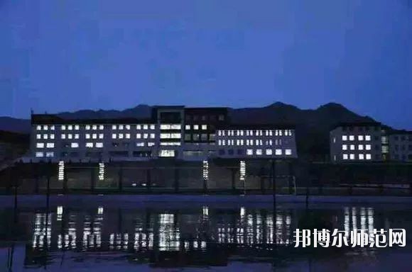 呼和浩特職業(yè)師范學院東校區(qū)2021年報名條件、招生要求、招生對象