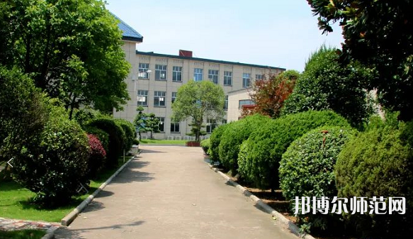 貴陽電子幼師職業(yè)學(xué)校2023年報(bào)名條件、招生要求、招生對象