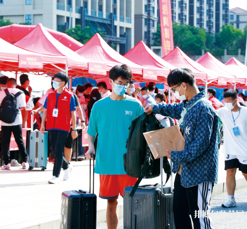 青島科技師范大學(xué)嶗山校區(qū)2023年報(bào)名條件、招生要求、招生對(duì)象 