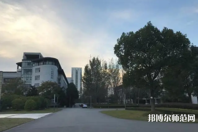 東華大學(xué)師范學(xué)院松江校區(qū)2023年報(bào)名條件、招生要求、招生對(duì)象