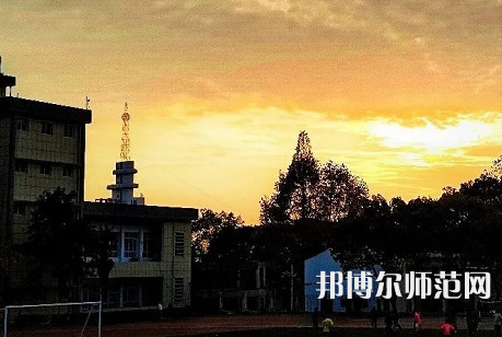 黃岡師范學(xué)院2023年報(bào)名條件、招生要求、招生對(duì)象