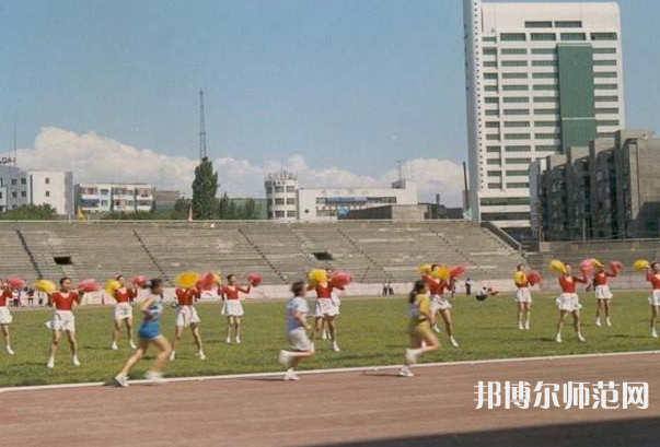 烏魯木齊職業(yè)師范大學(xué)2023年報(bào)名條件、招生要求、招生對(duì)象