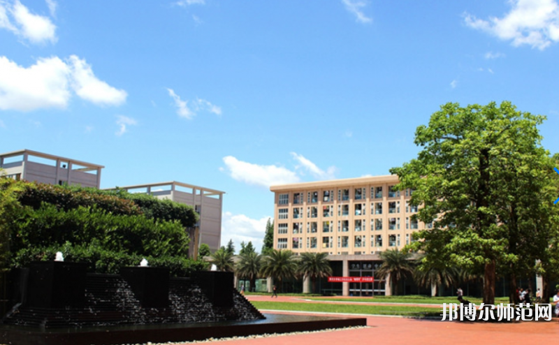 四川大學(xué)錦江師范學(xué)院2023年報名條件、招生要求、招生對象 