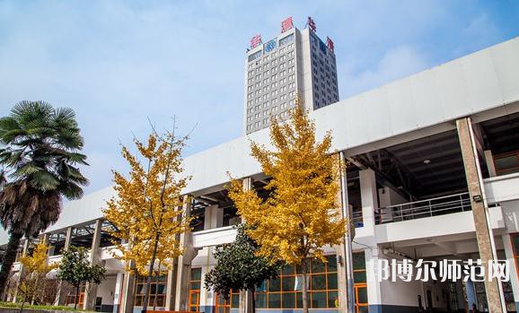 西安建筑科技師范大學華清學院2023年報名條件、招生要求、招生對象