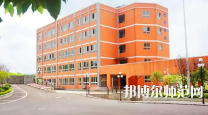 2023年安順光輝幼師職業(yè)技術(shù)學校報名條件、招生對象