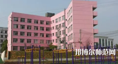 2023年達(dá)州高級(jí)技工幼兒師范學(xué)校報(bào)名條件、招生對(duì)象