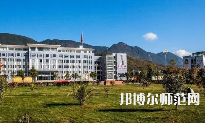2023年麗江師范高等專科學校報名條件、招生對象