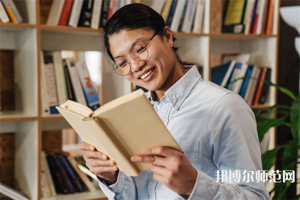 上海外國(guó)語(yǔ)師范大學(xué)賢達(dá)經(jīng)濟(jì)人文學(xué)院崇明校區(qū)介紹、地址