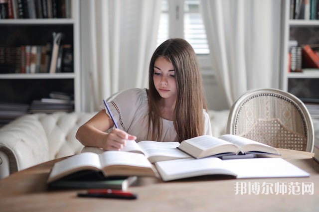 新疆大學(xué)師范學(xué)院南校區(qū)介紹、地址