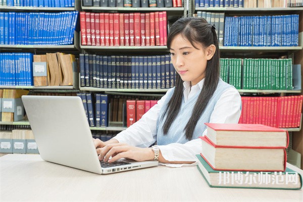 烏魯木齊職業(yè)師范大學介紹、地址