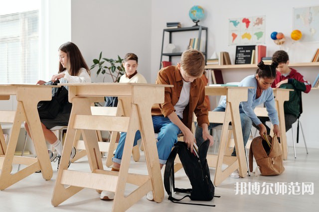 德陽(yáng)通用電子科技幼兒師范學(xué)校介紹、地址